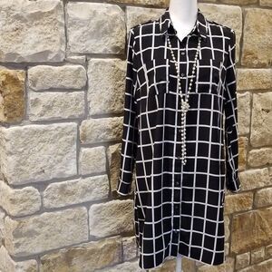 OLD Navy Plaid Dress black and white plaid medium